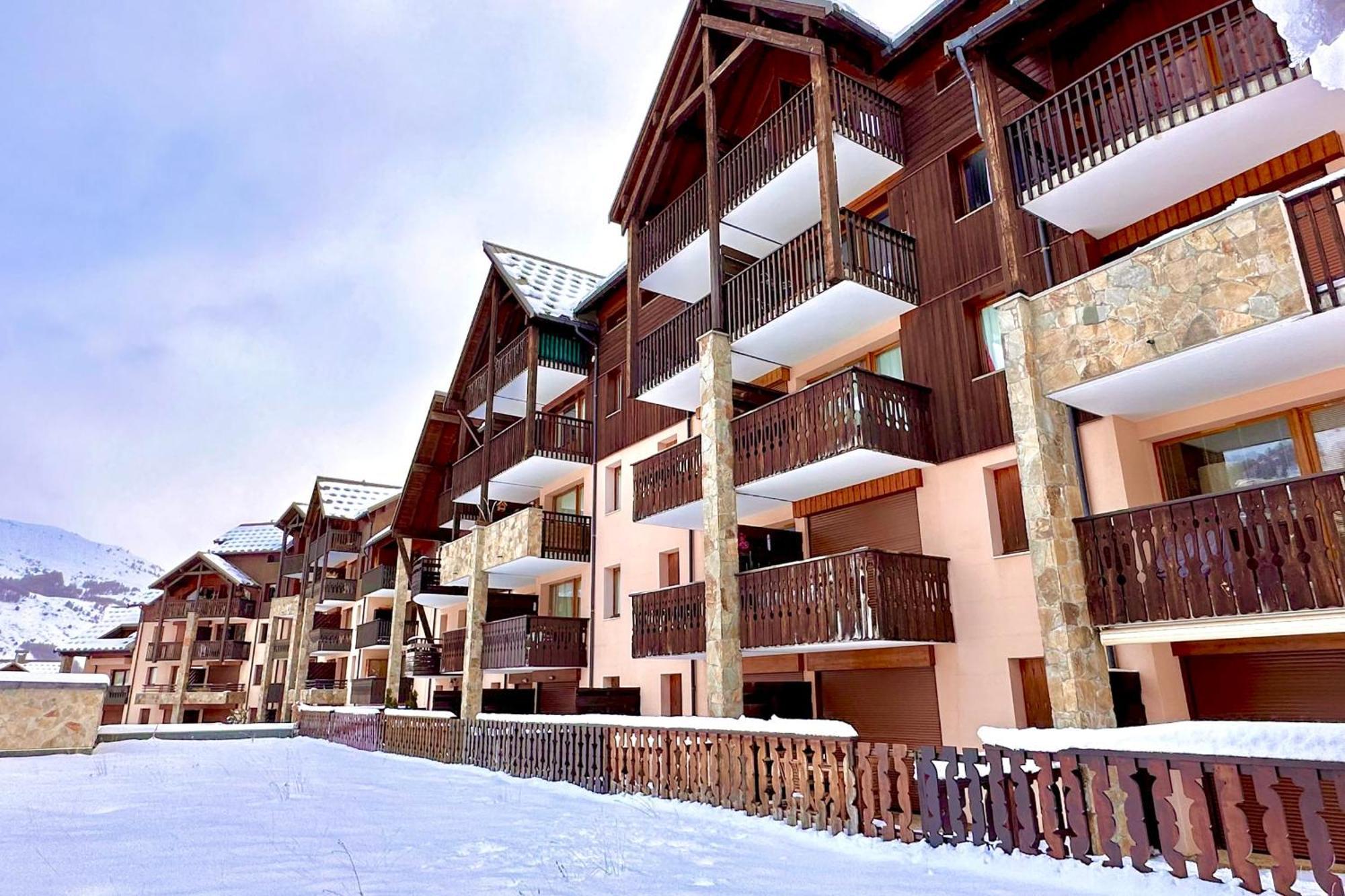 Casa-Amelie Terrace With View And Parking Apartment วาร์ส ภายนอก รูปภาพ